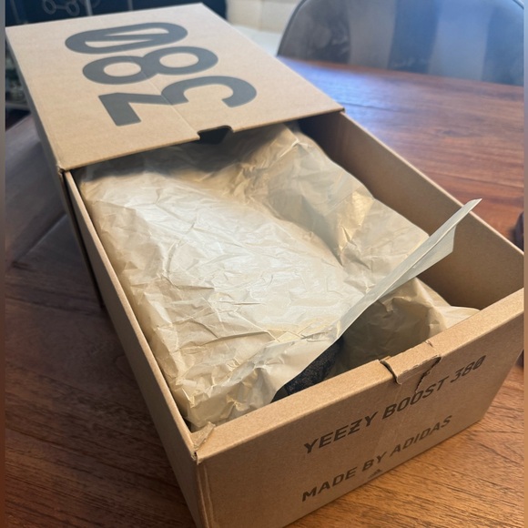 Brand New in Box Yeezy Boost 380, Covell color way, size 10.5 - Picture 14 of 16